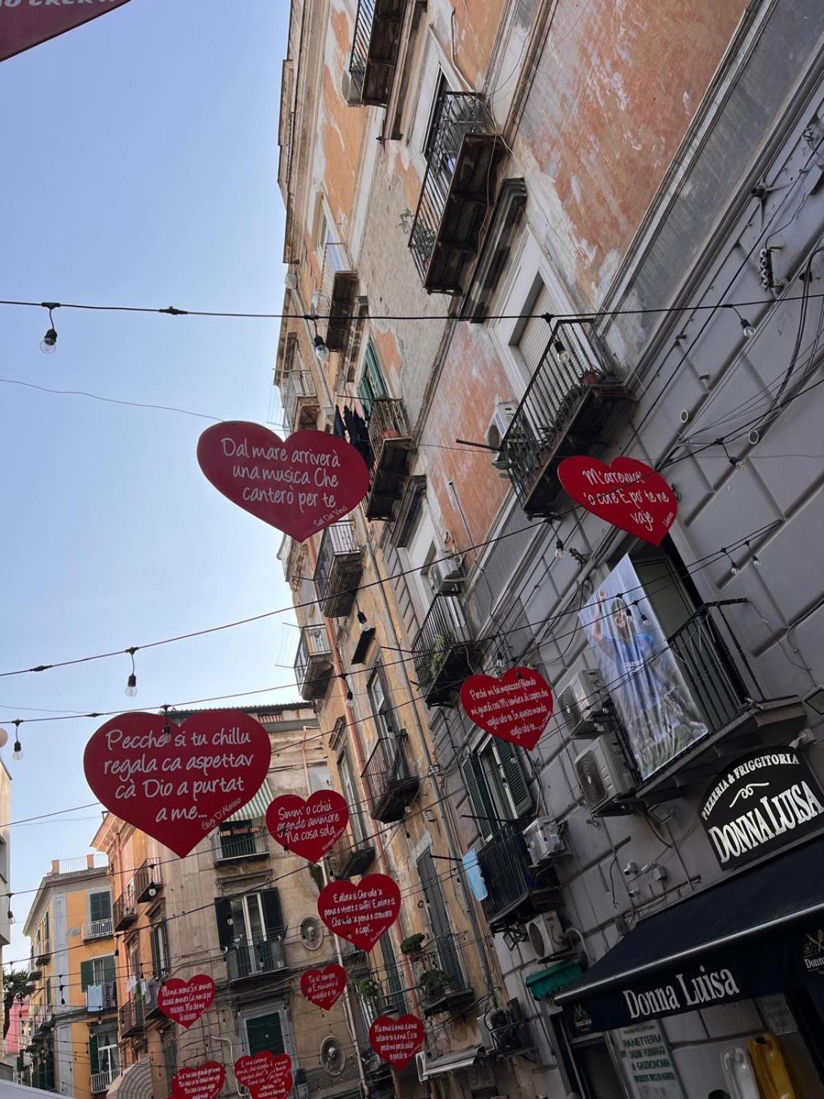 Вилла Casa Tolentino Al Centro Di Napoli Экстерьер фото